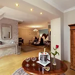 Boutique Szarcsa فندق 3*